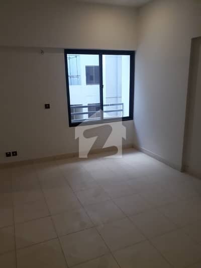 Bahria Town Phase 7 Flat For sale Sized 600 Square Feet