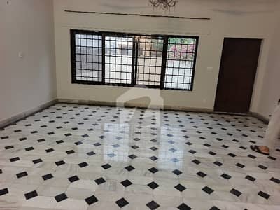 F-11/1 333'gaz 4'bed full House for Rent F-11/1 333'gaz 4'bed full House for Rent