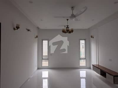 ڈی ایچ اے فیز 8 ڈی ایچ اے ڈیفینس,کراچی میں 3 کمروں کا 1 کنال بالائی پورشن 3.35 لاکھ میں کرایہ پر دستیاب ہے۔ ڈی ایچ اے فیز 8 ڈی ایچ اے ڈیفینس,کراچی میں 3 کمروں کا 1 کنال بالائی پورشن 3.35 لاکھ میں کرایہ پر دستیاب ہے۔