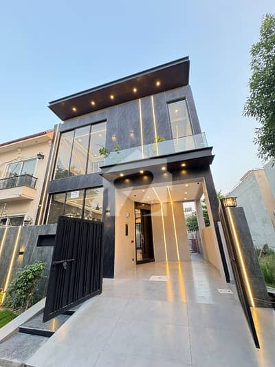 5 Marla Investor Price House Available for Sale Near 18-Kanal Park & Market 5 Marla Investor Price House Available for Sale Near 18-Kanal Park & Market