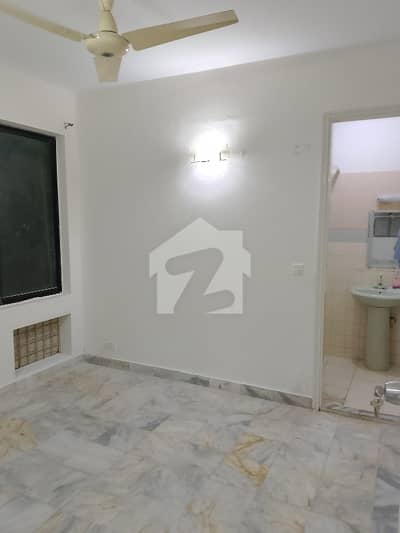 3bed DD 1st Floor Main Khayaban E Shahbaz Available For Rent Demand 90 At Dha Phase 6 With Built In Wardrobes