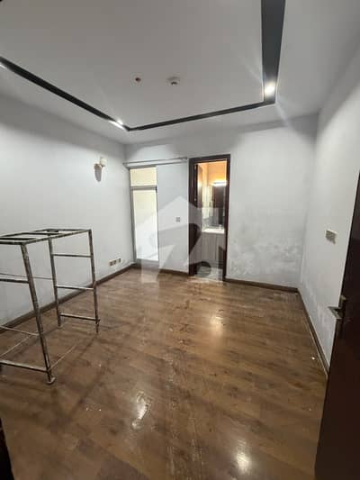 1 BED NON FURNISHED APARTMENT AVAILABLE ON RENT IN GULBERG ARENA MALL GULBERG GREENS ISLAMABAD MORE OPTIONS AVAILABLE 1 BED NON FURNISHED APARTMENT AVAILABLE ON RENT IN GULBERG ARENA MALL GULBERG GREENS ISLAMABAD MORE OPTIONS AVAILABLE