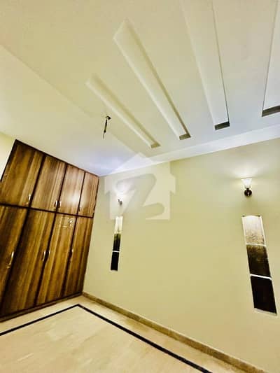10 Marla Upper Portion For Rent in Sabzazar Near to Main Fori Rabta keray