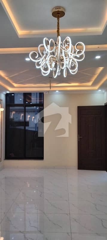 Prime Location 5 Marla House for Sale in Tulip Overseas Block, Park View City Lahore