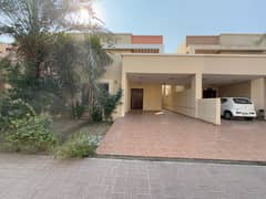 200 Sq Yd General Villa For Sale Precinct-11A. 3 Bedrooms | Drawing, Dining, Closed Italian Kitchen & TV Lounge. Near Entrance | Near Murree Point | Huge Greenbelt | Near Parks, Mosques & Shopping Gallery. Just 8 Min Drive from Main Gate.