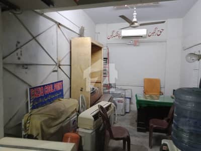 گلستانِِ جوہر ۔ بلاک 19 گلستانِ جوہر,کراچی میں 1 مرلہ Studio دکان 45.0 لاکھ میں برائے فروخت۔