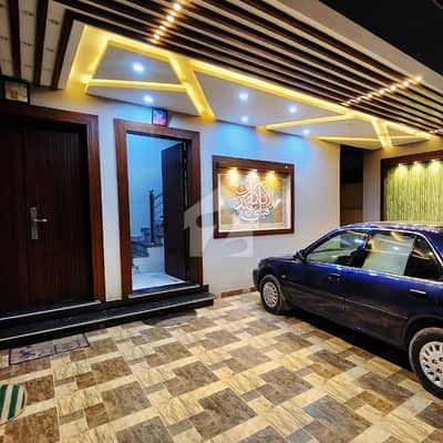 Media Town Main Boulevard Lush Condition House For Sale | Near by Park | Orignal Pictures