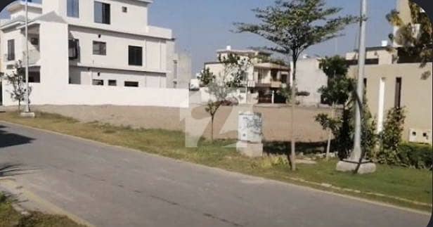 Tulip Block 5 Marla, Exclusive Location Tulip Block 5 Marla, Exclusive Location