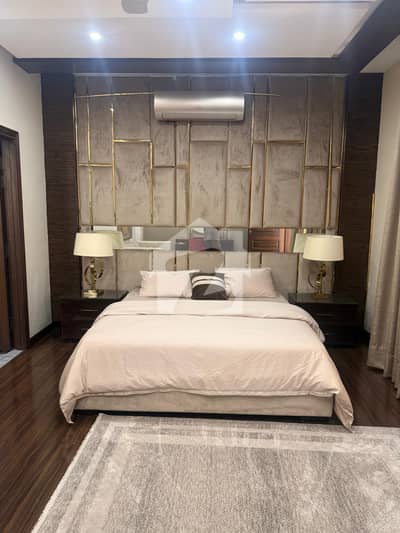 1KANAL HOUSE WITH BASEMENT FOR SALE