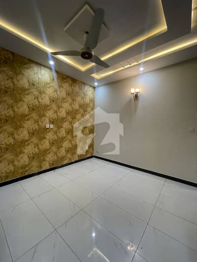 BEAUTIFUL LOCATION LIKE BRAND NEW HOUSE FOR RENT