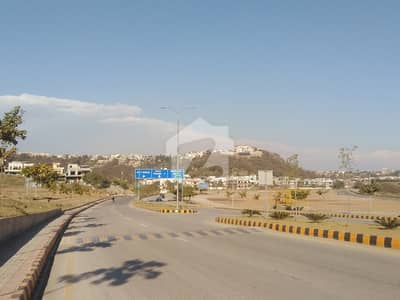 ڈی ایچ اے فیز 4 - سیکٹر اے ڈی ایچ اے ڈیفینس فیز 4,ڈی ایچ اے ڈیفینس,اسلام آباد میں 10 مرلہ رہائشی پلاٹ 1.65 کروڑ میں برائے فروخت۔ ڈی ایچ اے فیز 4 - سیکٹر اے ڈی ایچ اے ڈیفینس فیز 4,ڈی ایچ اے ڈیفینس,اسلام آباد میں 10 مرلہ رہائشی پلاٹ 1.65 کروڑ میں برائے فروخت۔