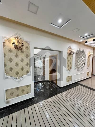 ای ایم ای سوسائٹی لاہور میں 5 کمروں کا 1 کنال مکان 8.6 کروڑ میں برائے فروخت۔