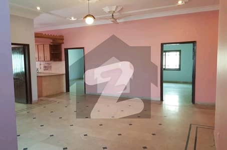 ڈی ایچ اے فیز 6 ڈی ایچ اے ڈیفینس,کراچی میں 3 کمروں کا 12 مرلہ بالائی پورشن 1.6 لاکھ میں کرایہ پر دستیاب ہے۔