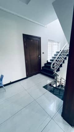 G-13 Islamabad 10 Marla Upper Portion Available For Rent