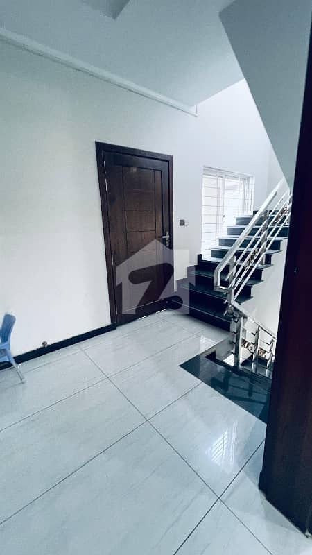 G-13 Islamabad 10 Marla Upper Portion Available For Rent G-13 Islamabad 10 Marla Upper Portion Available For Rent