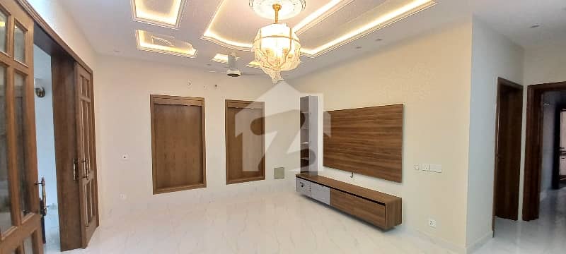 ایف ۔ 11 اسلام آباد میں 6 کمروں کا 16 مرلہ مکان 4.0 لاکھ میں کرایہ پر دستیاب ہے۔ ایف ۔ 11 اسلام آباد میں 6 کمروں کا 16 مرلہ مکان 4.0 لاکھ میں کرایہ پر دستیاب ہے۔
