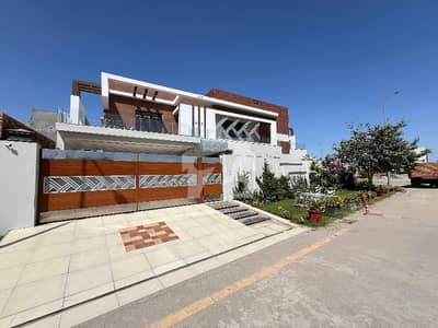1.5 Kanal Brand New Fully Furnished House For Sale In DHA Multan