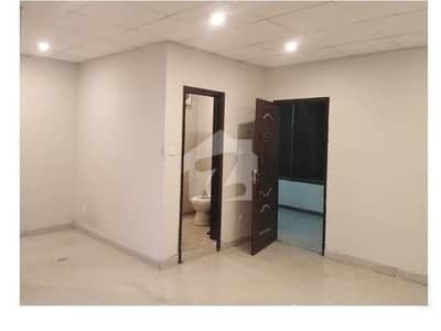 Area 350 Square Feet Brand New Corporation Office Available For Rent In Main Boulevard Road Gulberg 3 Lahore