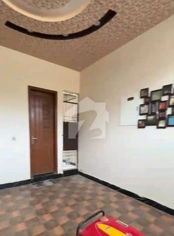 Spacious Lower Portion Is Available In Gulshan-e-Iqbal - Block 5 For sale