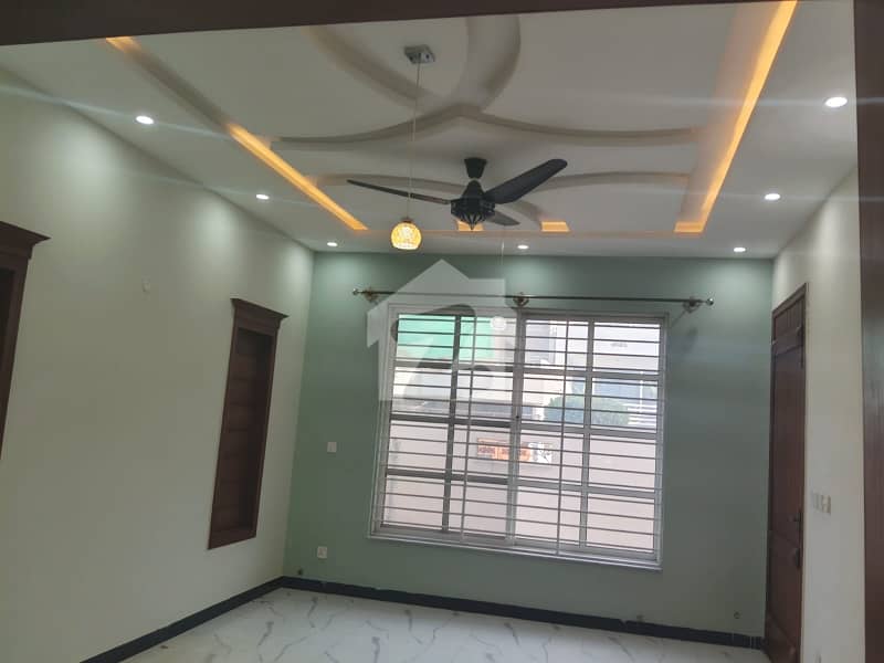 30/60 8 Marla House Available For Rent in G13 30/60 8 Marla House Available For Rent in G13