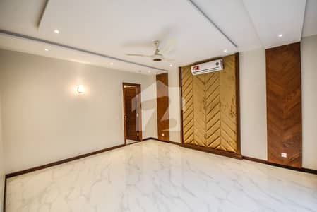 1 Kanal Full House Modern Design For Sale In DHA Phase 7 Lahore.