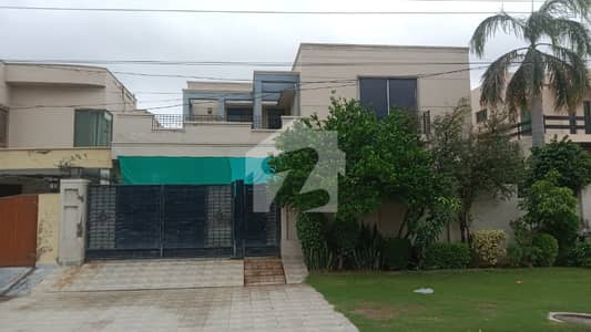 One Kanal Used Modern Design Owner Build 6-Bedroom Full Basement Bungalow For Sale At Prime Location Of DHA Lahore Near To Park Masjid & Commercial Market One Kanal Used Modern Design Owner Build 6-Bedroom Full Basement Bungalow For Sale At Prime Location Of DHA Lahore Near To Park Masjid & Commercial Market