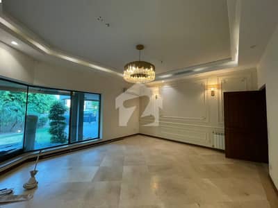 2 KANAL ELEGANT AND FULLY MAINTAINED BUNGALOW IS AVAILABLE FOR Rent IN THE BEST BLOCK OF DHA LAHORE.