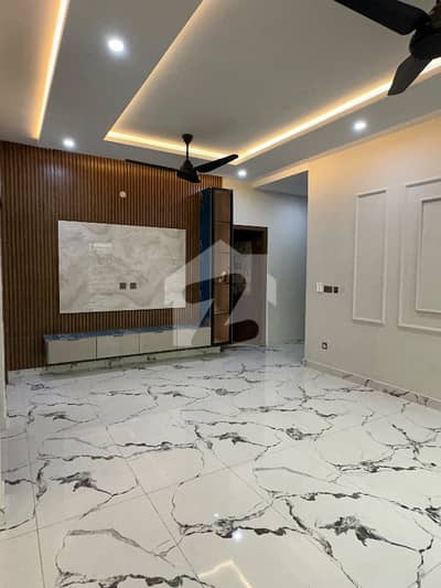 i-14/3 House for sale i-14/3 House for sale
