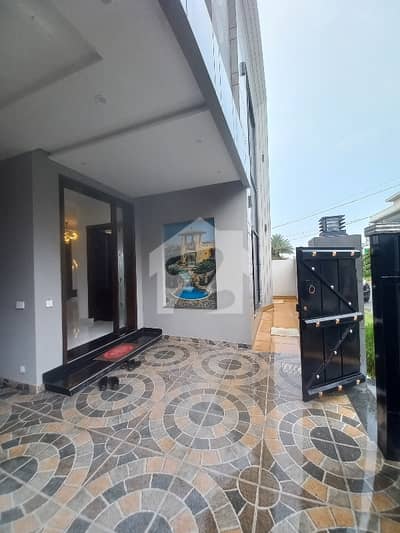 10 Marla Brand New House For Sale At Prime Location!