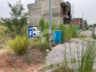 Beautiful 5 Marla Corner Residential Plot Near To Park And Mini Comercial For Sale