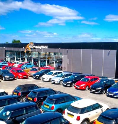 I-9 Main Road 12,000 Sqft Car Dealership Showroom Available I-9 Main Road 12,000 Sqft Car Dealership Showroom Available