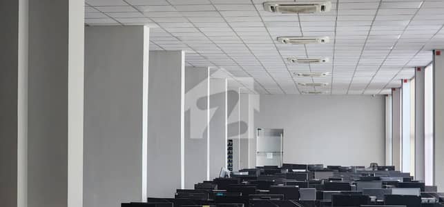 I-9 Furnished Offices In Unmatched Rentals Available 5,500 Sqft Brand New Office I-9 Furnished Offices In Unmatched Rentals Available 5,500 Sqft Brand New Office