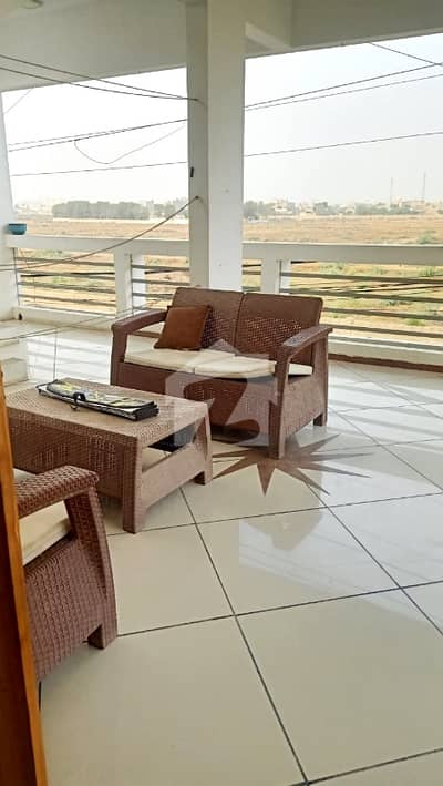 EXCLUSIVE CHANCE DEAL! 120 SQYD CORNER HOUSE FOR SALE IN SCHEME 33