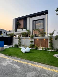 1 Kanal Beautifully Designed Modern House Upper Portion Available For Rent In DHA Phase 6