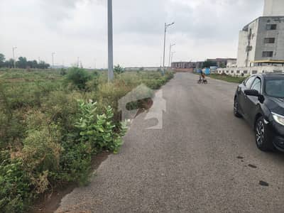ڈی ایچ اے فیز9 پریزم - بلاک ای ڈی ایچ اے فیز9 پریزم,ڈی ایچ اے ڈیفینس,لاہور میں 1 کنال رہائشی پلاٹ 3.0 کروڑ میں برائے فروخت۔ ڈی ایچ اے فیز9 پریزم - بلاک ای ڈی ایچ اے فیز9 پریزم,ڈی ایچ اے ڈیفینس,لاہور میں 1 کنال رہائشی پلاٹ 3.0 کروڑ میں برائے فروخت۔