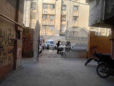 گلستانِِ جوہر ۔ بلاک 4 گلستانِ جوہر,کراچی میں 2 کمروں کا 3 مرلہ فلیٹ 55.0 لاکھ میں برائے فروخت۔