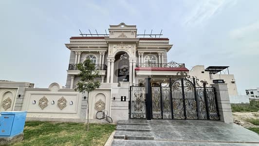ڈی ایچ اے فیز 1 ۔ سیکٹر ایچ ڈی ایچ اے فیز 1,ڈی ایچ اے ڈیفینس,ملتان میں 6 کمروں کا 1 کنال مکان 5.75 کروڑ میں برائے فروخت۔