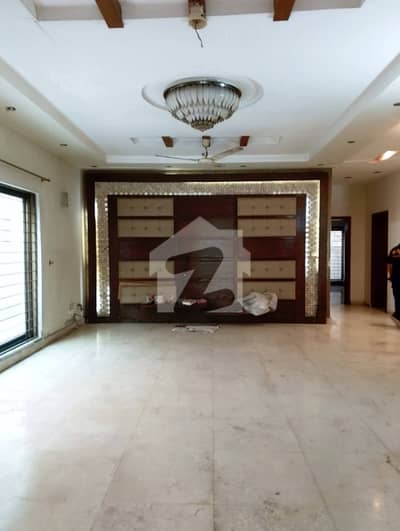 1 Kanal Only 6-Years Old Owner Build Bungalow In Sui Gas Society Ph1