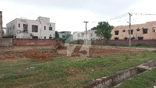 1 Kanal Next-to-Corner Plot for Sale Block E | Lake City Meadows