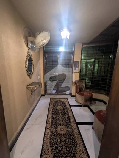 واپڈا ٹاؤن فیز 1 واپڈا ٹاؤن,لاہور میں 6 کمروں کا 1 کنال مکان 6.3 کروڑ میں برائے فروخت۔