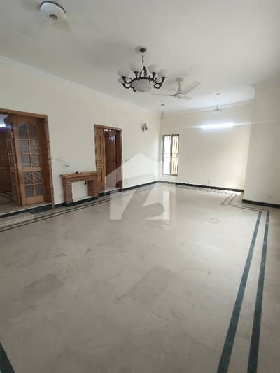E-11 What A Amazing Location Beautiful 3 Beds Upper Portion For Rent