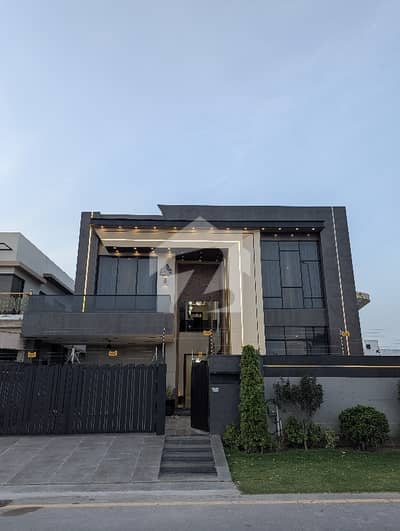 ڈی ایچ اے فیز 1 ۔ سیکٹر ایم ڈی ایچ اے فیز 1,ڈی ایچ اے ڈیفینس,ملتان میں 1 کنال Studio مکان 6.2 کروڑ میں برائے فروخت۔ ڈی ایچ اے فیز 1 ۔ سیکٹر ایم ڈی ایچ اے فیز 1,ڈی ایچ اے ڈیفینس,ملتان میں 1 کنال Studio مکان 6.2 کروڑ میں برائے فروخت۔