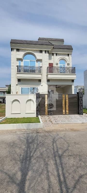 5 Marla Full Furnished House Available For Rent