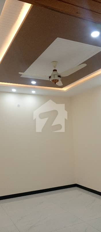 گلشنِ صحت 2 - بلاک ایف گلشنِِِ صحت 2,ای ۔ 18,اسلام آباد میں 7 کمروں کا 10 مرلہ مکان 3.4 کروڑ میں برائے فروخت۔
