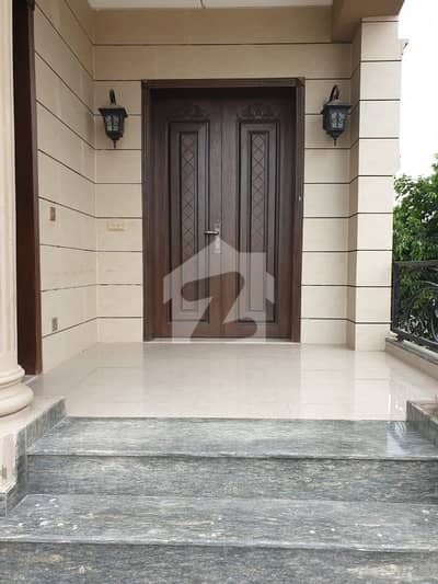 22 Marla Luxury Upper Portion for Rent in Sector F Bahria Town Lahore | Corner House | Walking Distance to Eiffel Tower & Imtiaz
