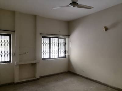 Prime Location Flat Sized 10 Marla Is Available For sale In Askari 5