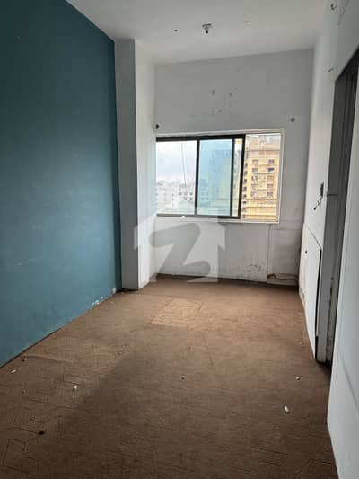 425 Sqft Office for rent main Boulevard Gulberg lll.