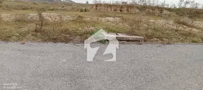 آئی۔12/1 آئی ۔ 12,اسلام آباد میں 8 مرلہ رہائشی پلاٹ 2.15 کروڑ میں برائے فروخت۔