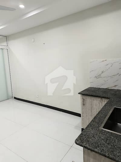 Prime Location Peshawar Road Flat For sale Sized 437 Square Feet Prime Location Peshawar Road Flat For sale Sized 437 Square Feet