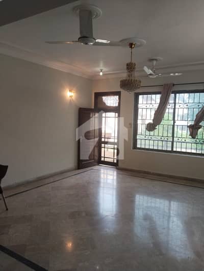 G-14/4 35x70 Upper Portion Available For Rent